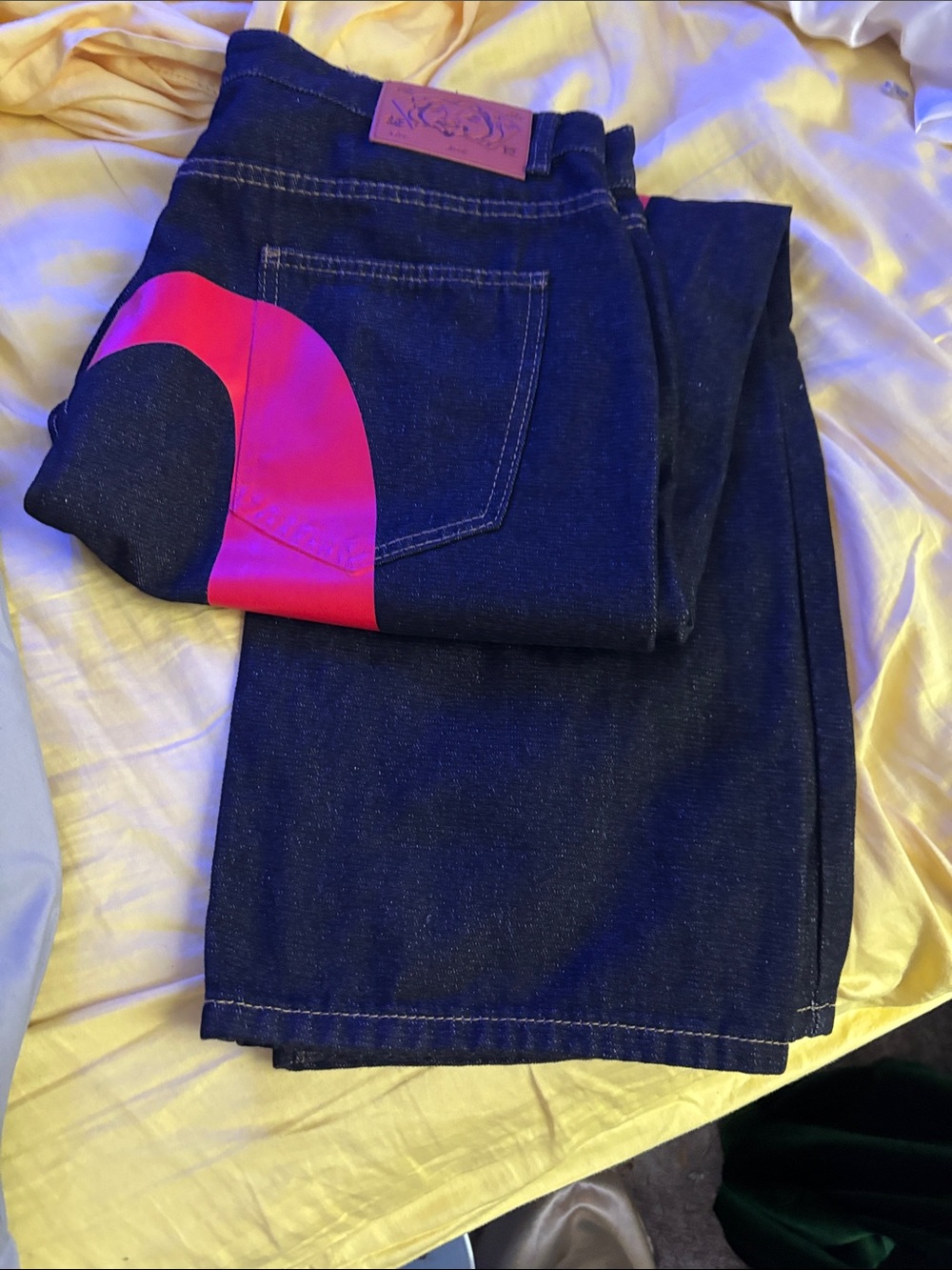Source Unknown Dark Blue Men's Jeans with Pink Accent